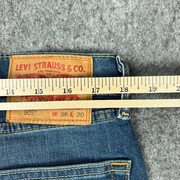 Levi’s Jeans Mens 36 X 30 505 Straight Leg Regular Faded Blue Denim Pants - Picture 8 of 13